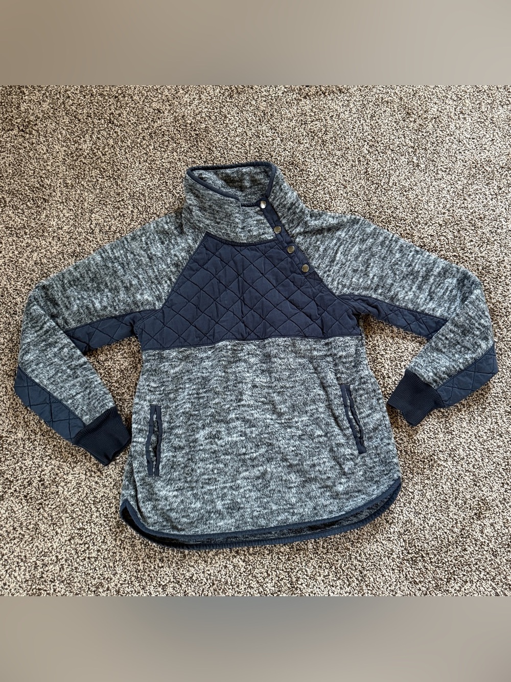 Abercrombie and Fitch Pullover